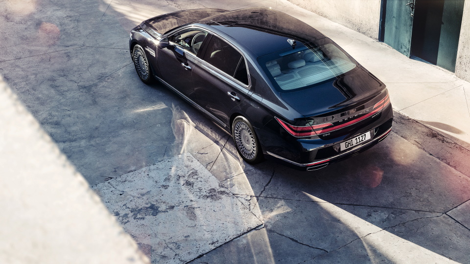 G90
